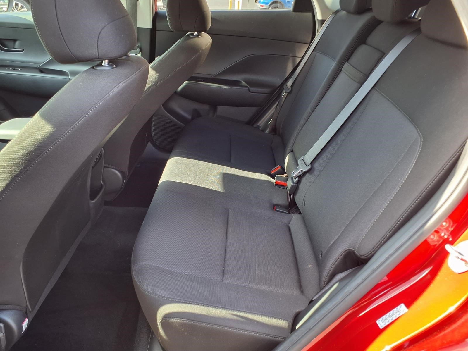 Used 2025 Hyundai Kona SEL FWD image 11