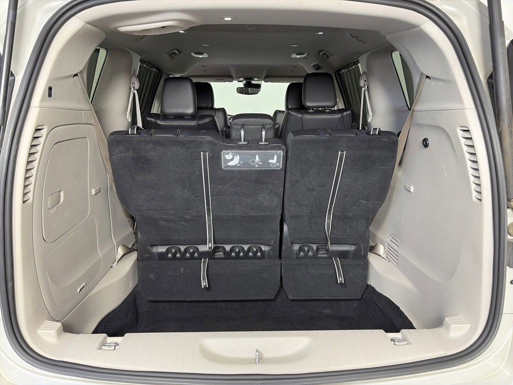 Used 2021 Chrysler Pacifica Touring-L image 26