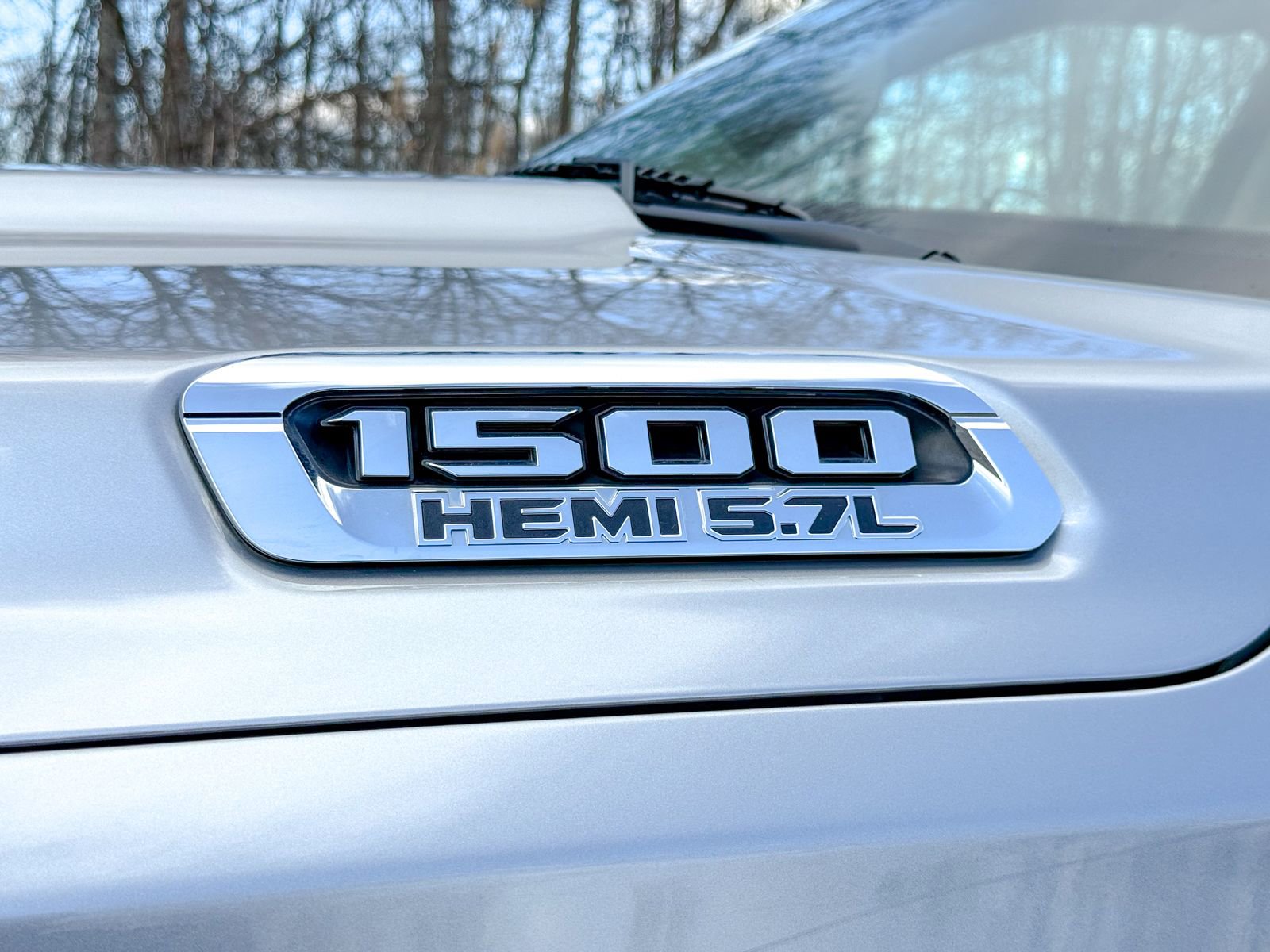 Used 2021 RAM 1500 Laramie AWD/4WD image 11