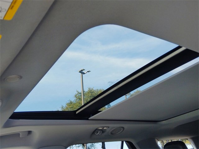 Certified 2022 Ford Explorer XLT w/ Equipment Group 202A image 19