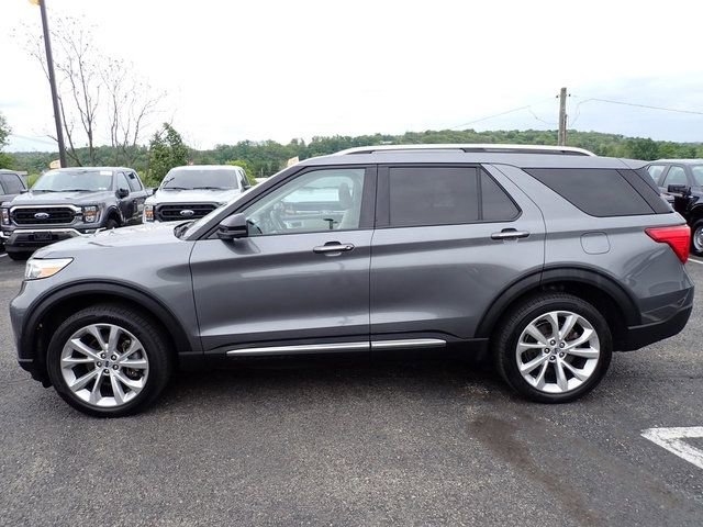 Certified 2022 Ford Explorer Platinum w/ Technology Package AWD/4WD image 2