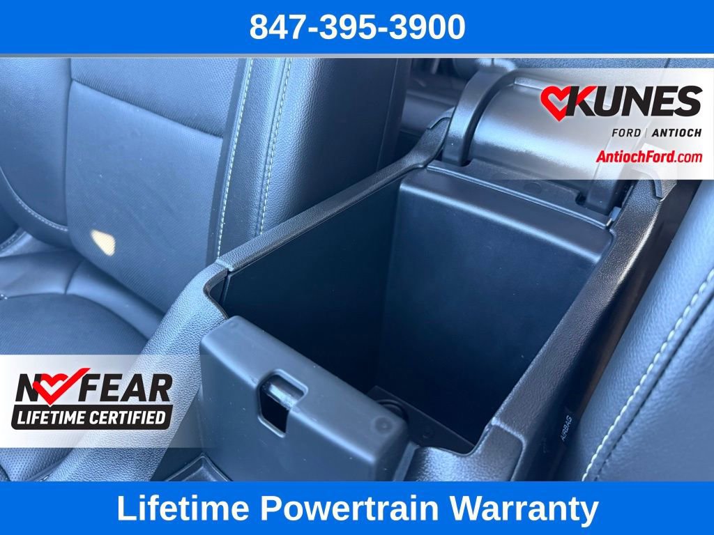 Used 2023 GMC Acadia SLT image 47