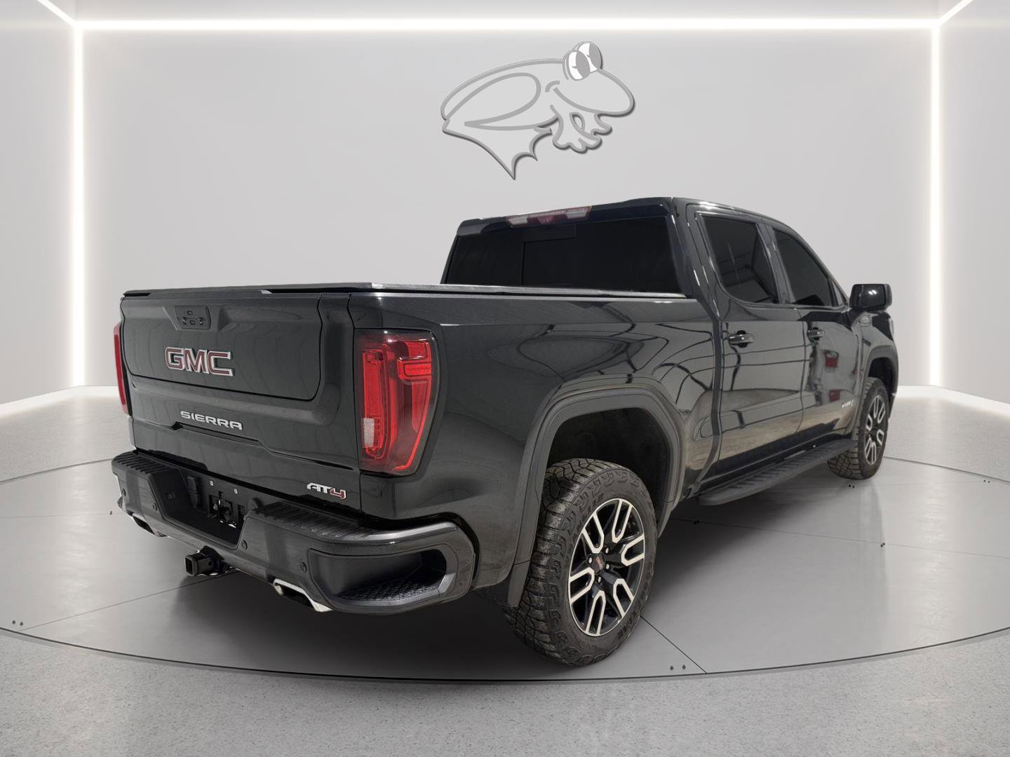 Used 2022 GMC Sierra 1500 AT4 w/ AT4 Premium Package image 4
