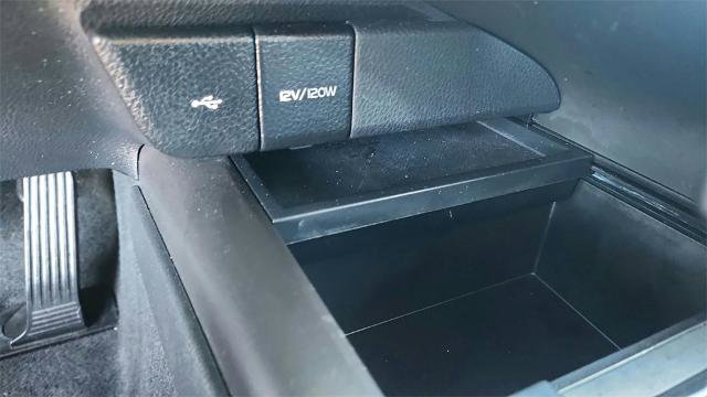 Used 2024 Toyota Camry SE image 15