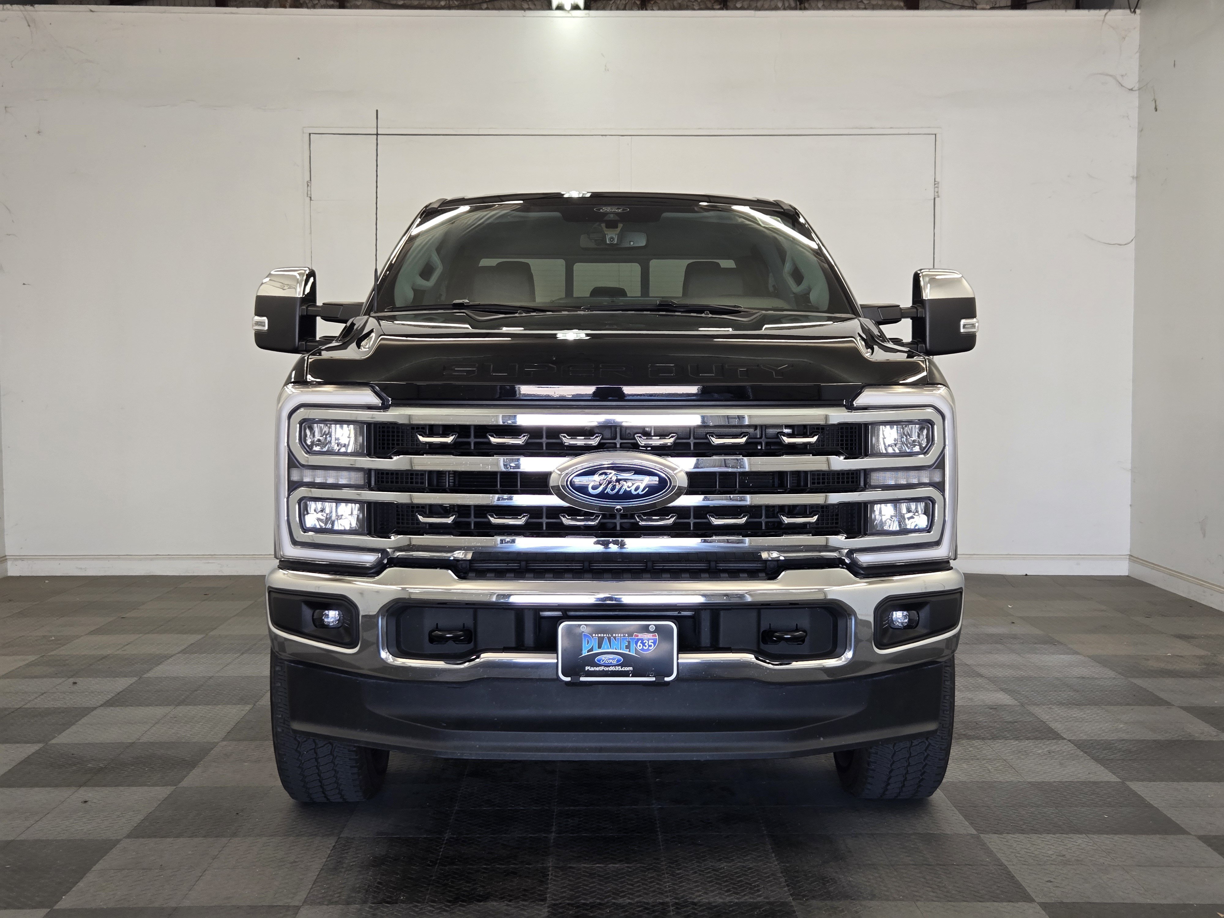 Certified 2025 Ford F250 Lariat w/ Chrome Package AWD/4WD image 3