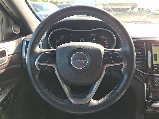Used 2019 Jeep Grand Cherokee Laredo AWD/4WD image 16