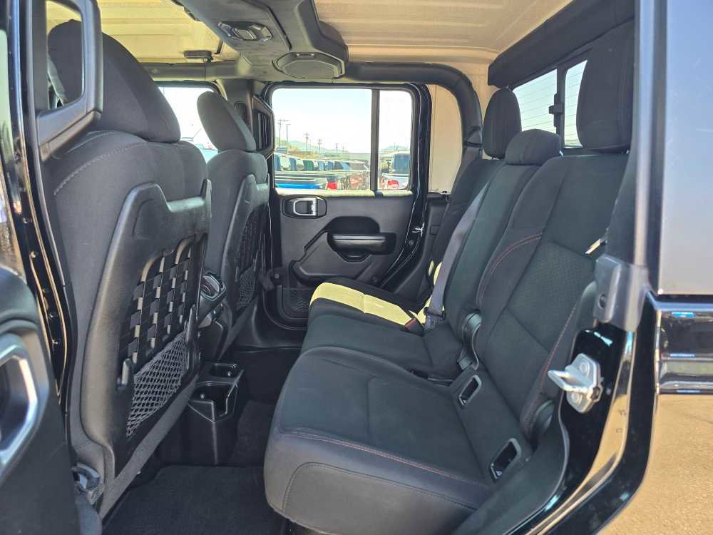 Used 2020 Jeep Gladiator Rubicon image 16