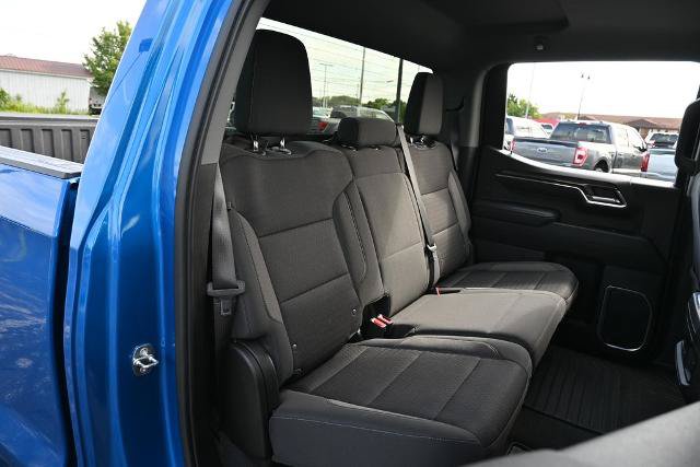 Used 2023 Chevrolet Silverado 1500 RST w/ Z71 Off-Road Package AWD/4WD image 23