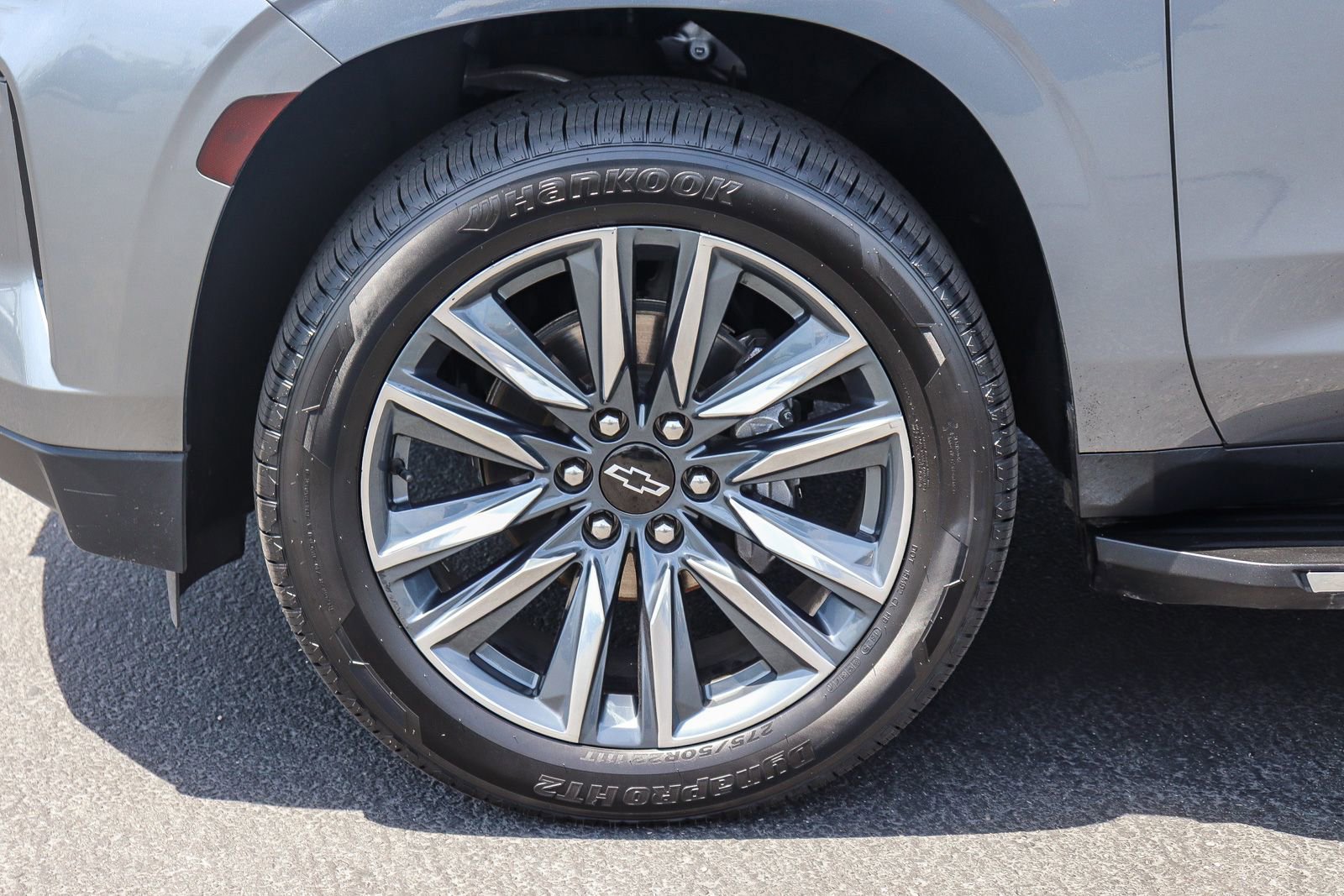 Used 2022 Chevrolet Tahoe LT RWD image 9