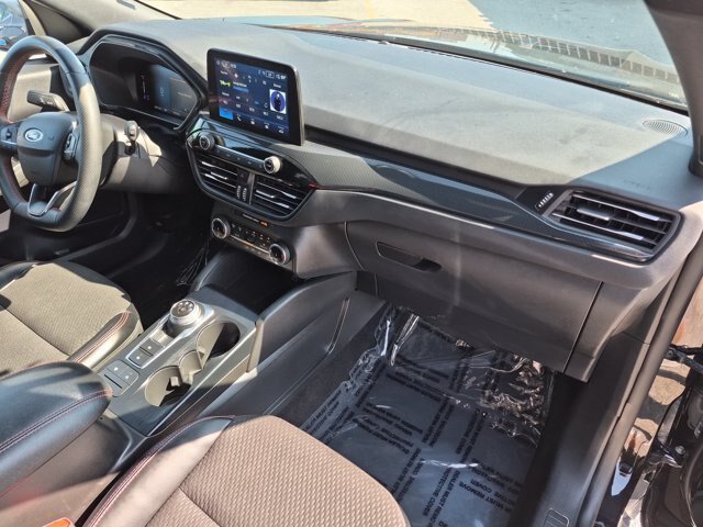 Certified 2024 Ford Escape ST-Line AWD/4WD image 32