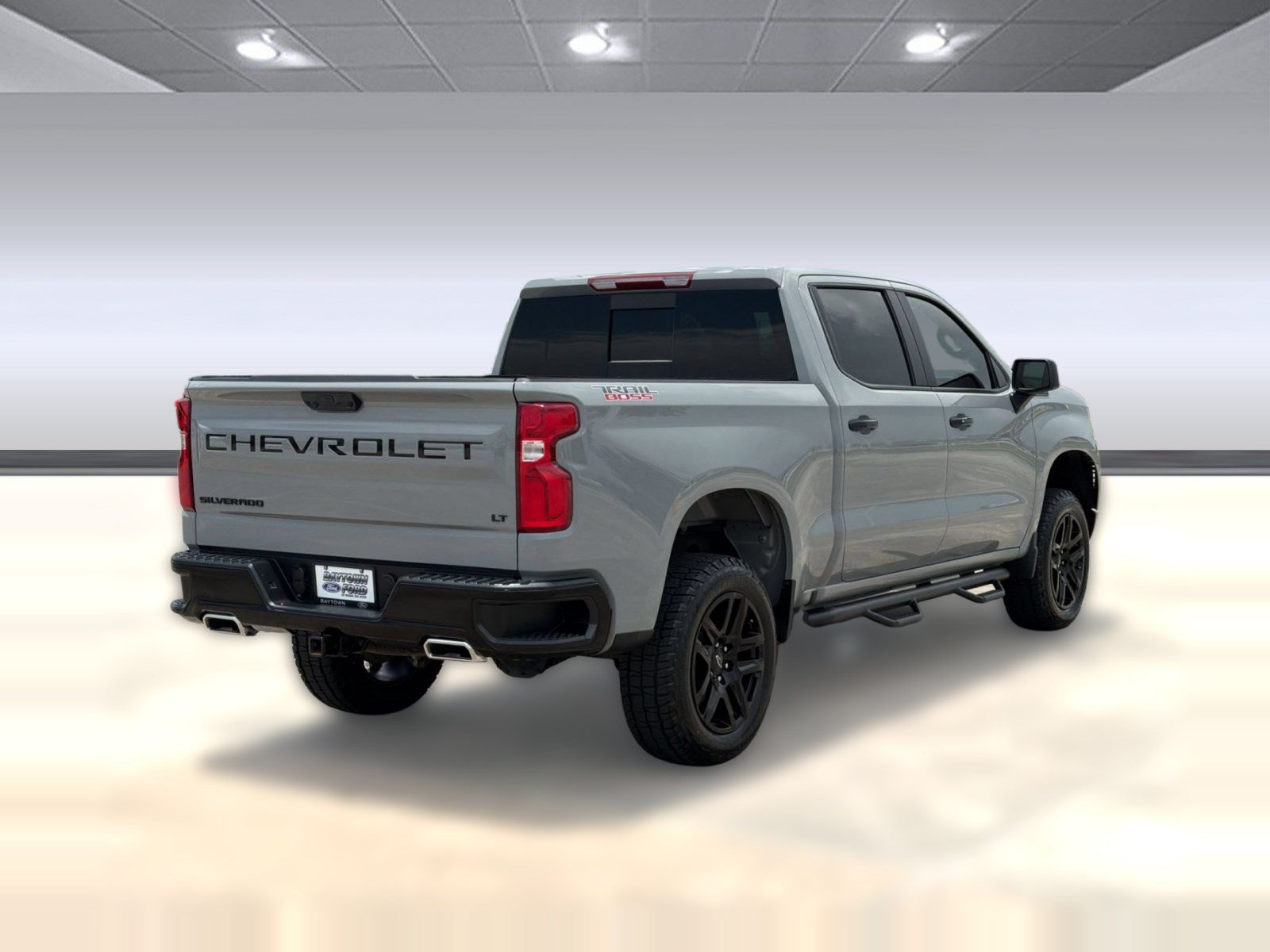 Used 2024 Chevrolet Silverado 1500 LT Trail Boss w/ Convenience Package II AWD/4WD image 9