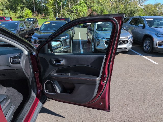Used 2021 Jeep Compass Limited w/ Sun and Sound Group AWD/4WD image 14