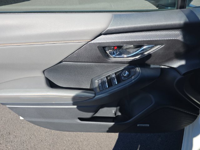 Used 2024 Subaru Crosstrek 2.5i Limited w/ Crosstrek Mirror Package AWD/4WD image 13