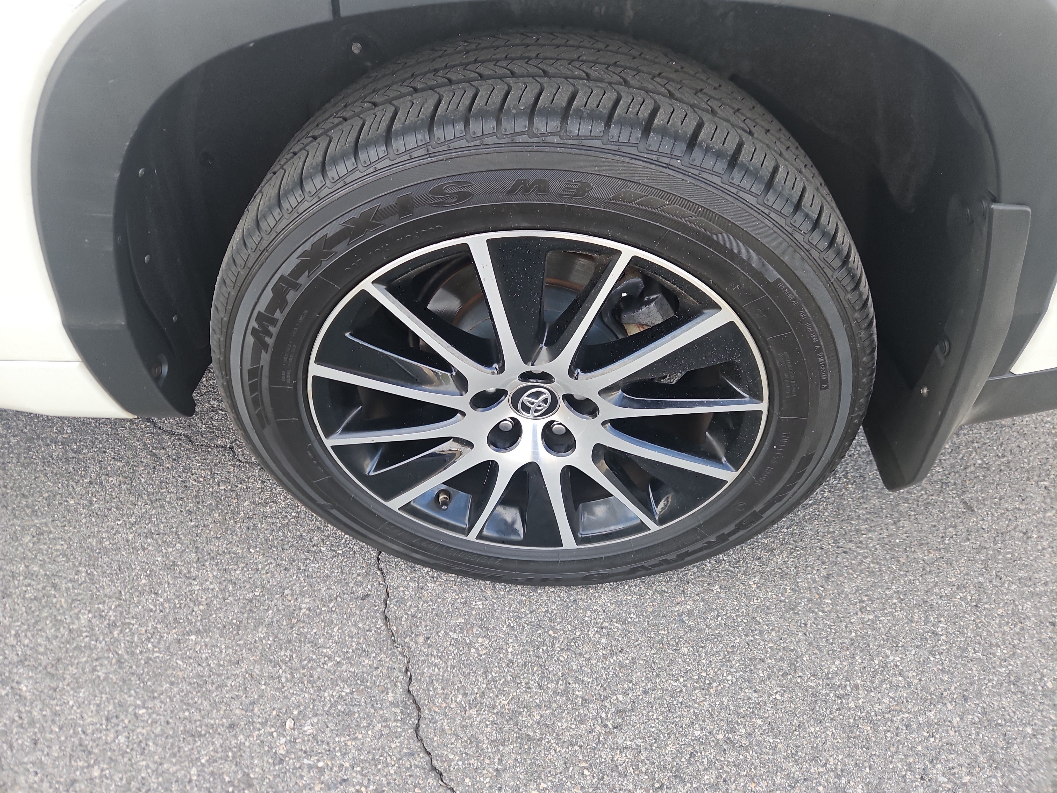 Used 2018 Toyota Highlander SE AWD/4WD image 28