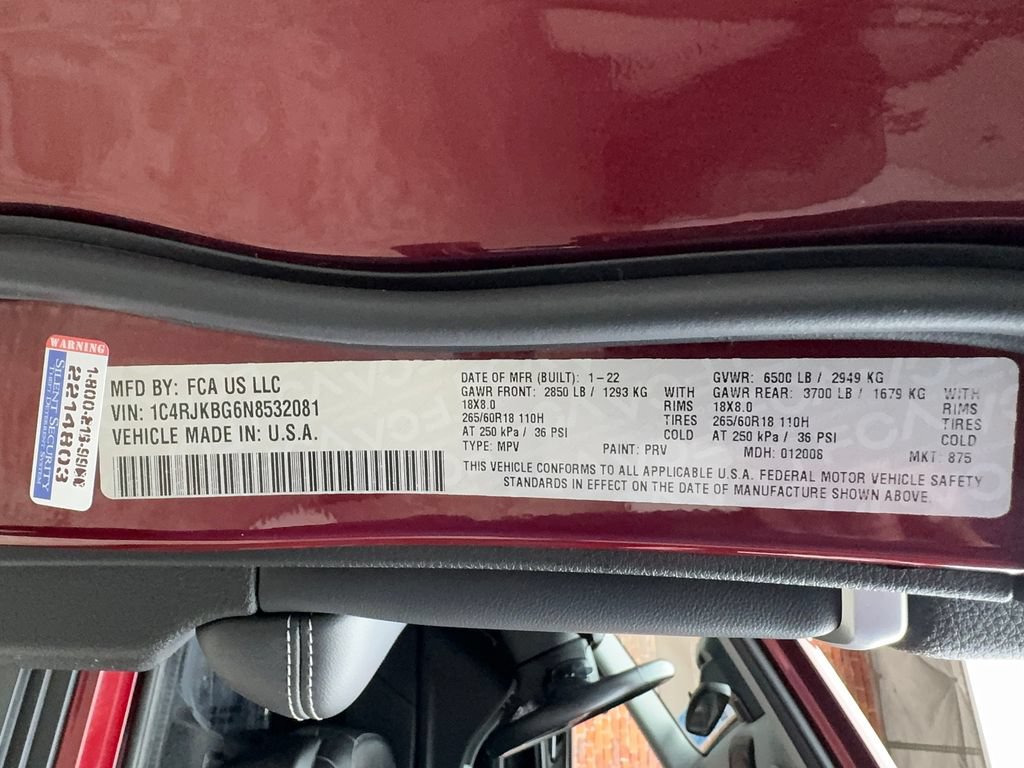 Used 2022 Jeep Grand Cherokee L Limited AWD/4WD image 32