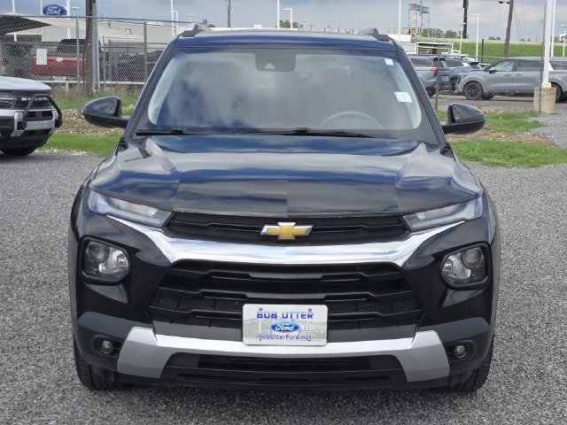 Used 2021 Chevrolet TrailBlazer LT w/ Convenience Package FWD image 2