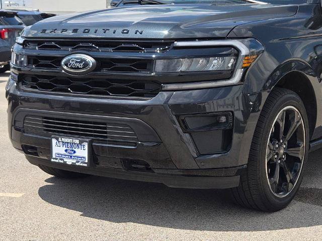 Certified 2023 Ford Expedition Limited AWD/4WD image 2