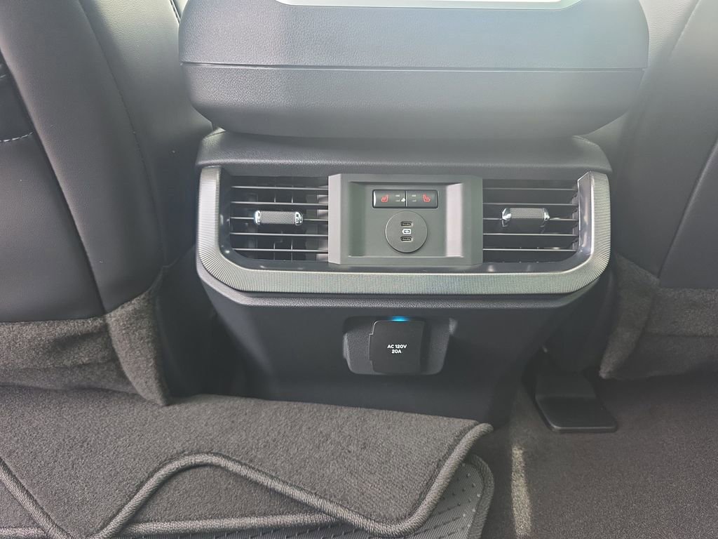 Certified 2025 Ford F150 Platinum w/ Equipment Group 702A High AWD/4WD image 54