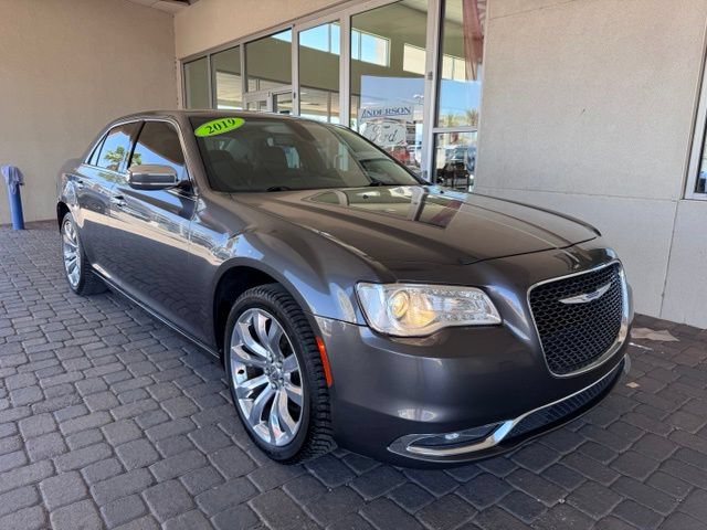 Used 2019 Chrysler 300 Limited RWD image 7