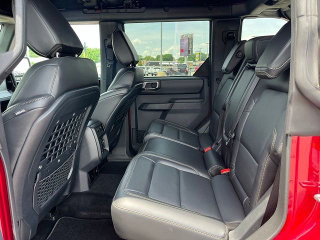 Certified 2025 Ford Bronco Badlands w/ Sasquatch Package AWD/4WD image 6