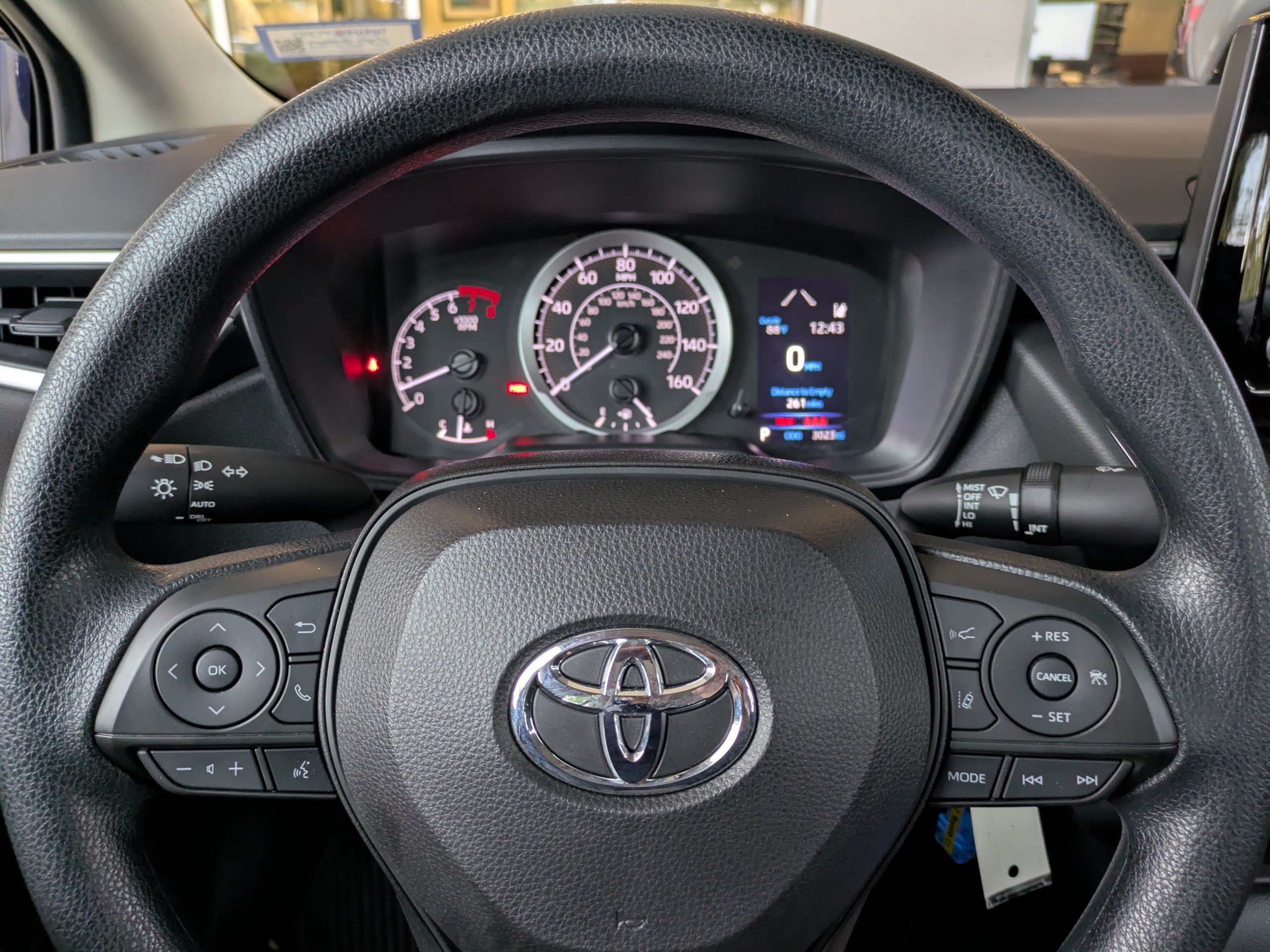 Used 2022 Toyota Corolla LE FWD image 24