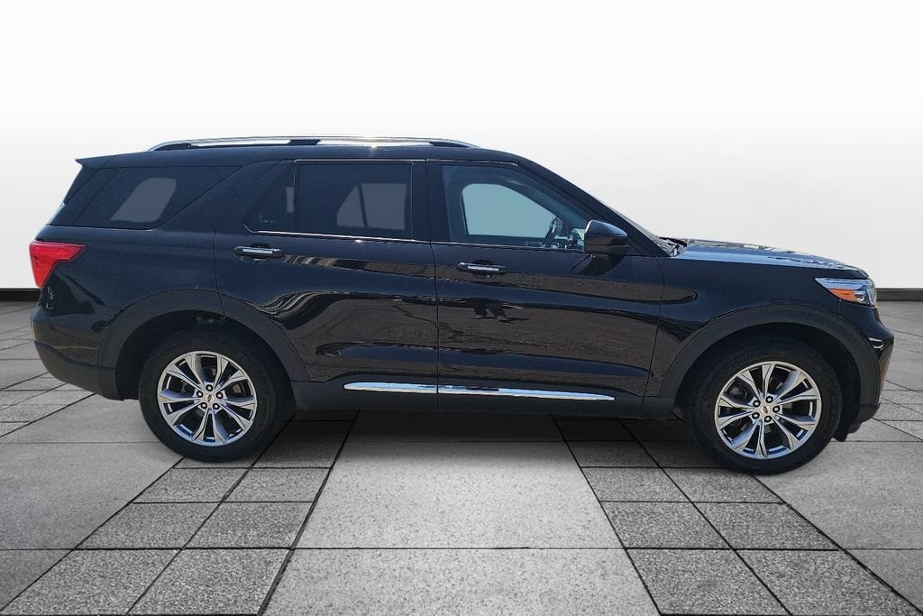 Certified 2024 Ford Explorer Limited AWD/4WD image 4