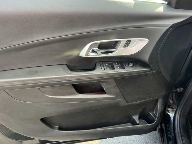 Used 2017 Chevrolet Equinox LT w/ Convenience Package FWD image 16