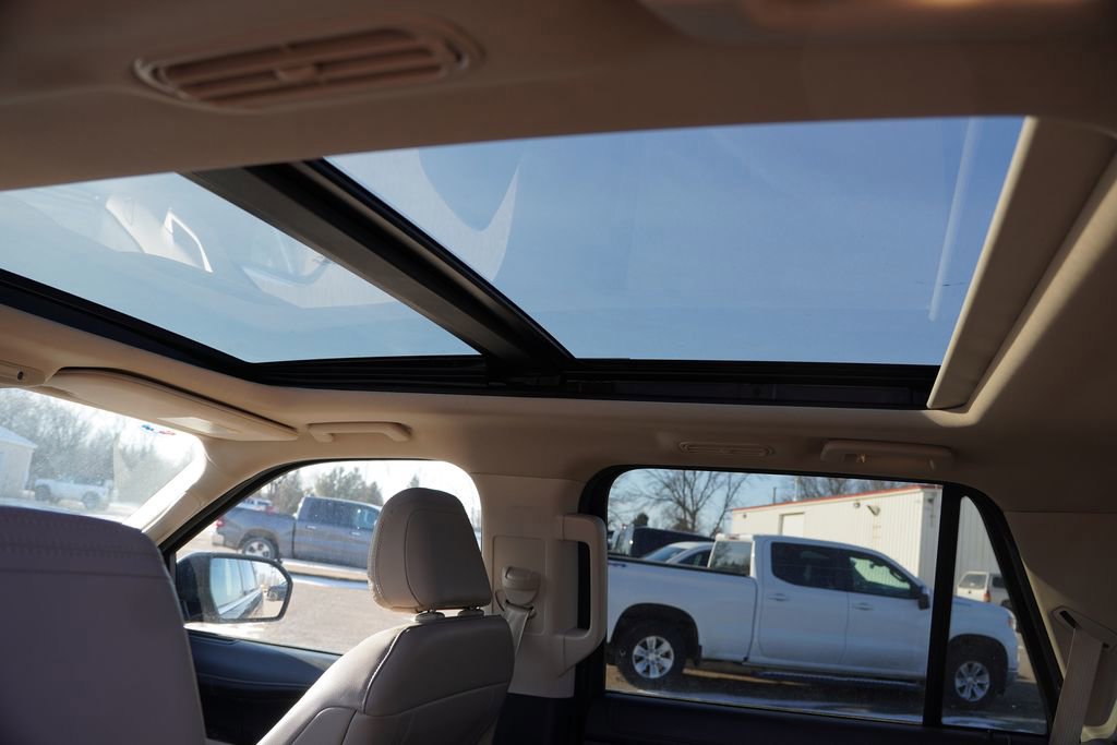 Certified 2024 Ford Expedition Limited image 5