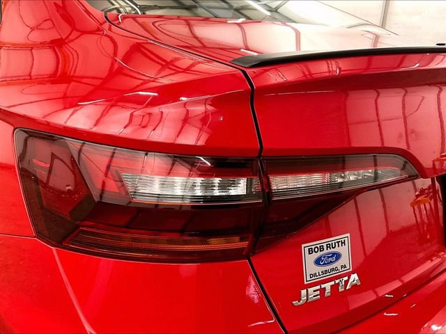 Used 2019 Volkswagen Jetta SEL w/ Cold Weather Package FWD image 28