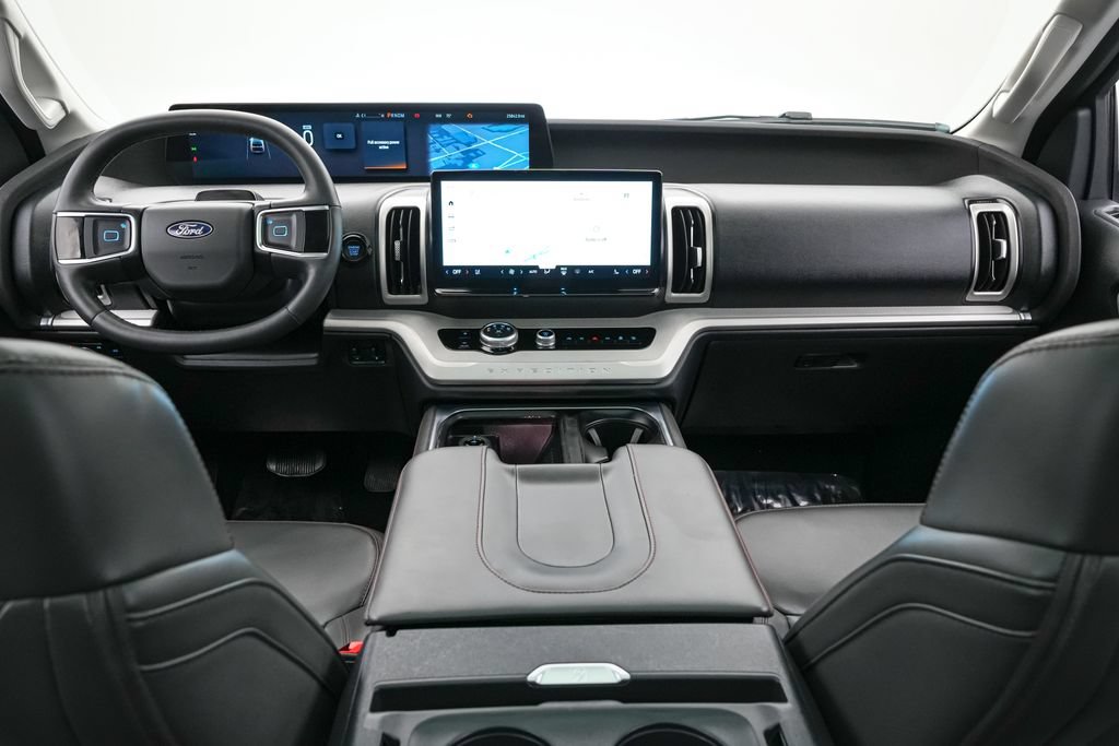 Certified 2025 Ford Expedition Active AWD/4WD image 14