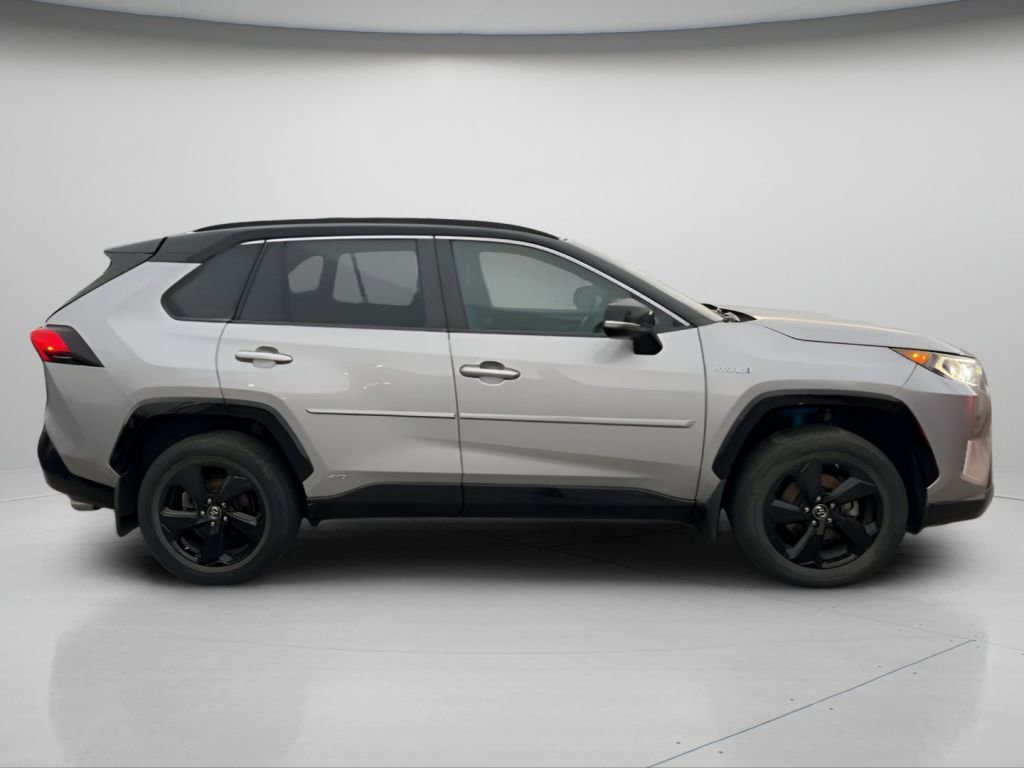 Used 2019 Toyota RAV4 XSE image 4