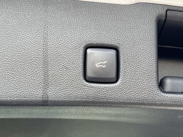 Certified 2023 Ford Escape ST-Line AWD/4WD image 12