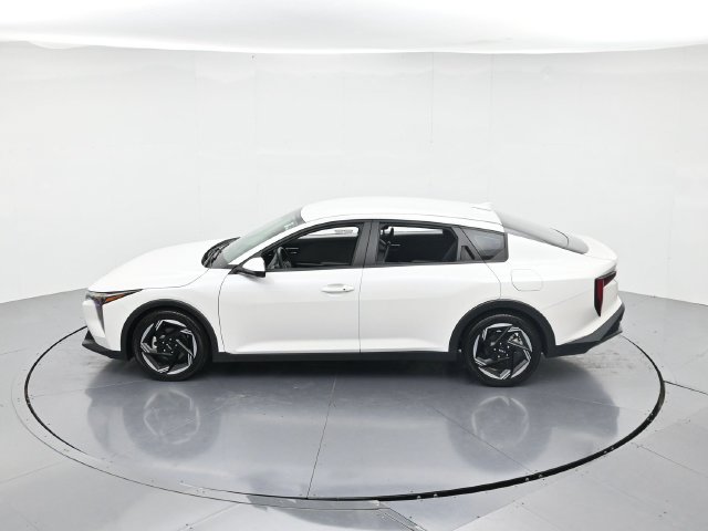 Used 2025 Kia K4 EX FWD image 45