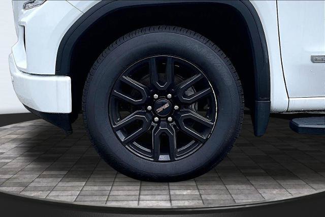 Used 2022 GMC Sierra 1500 Elevation w/ LPO, Elevation Black Package AWD/4WD image 9