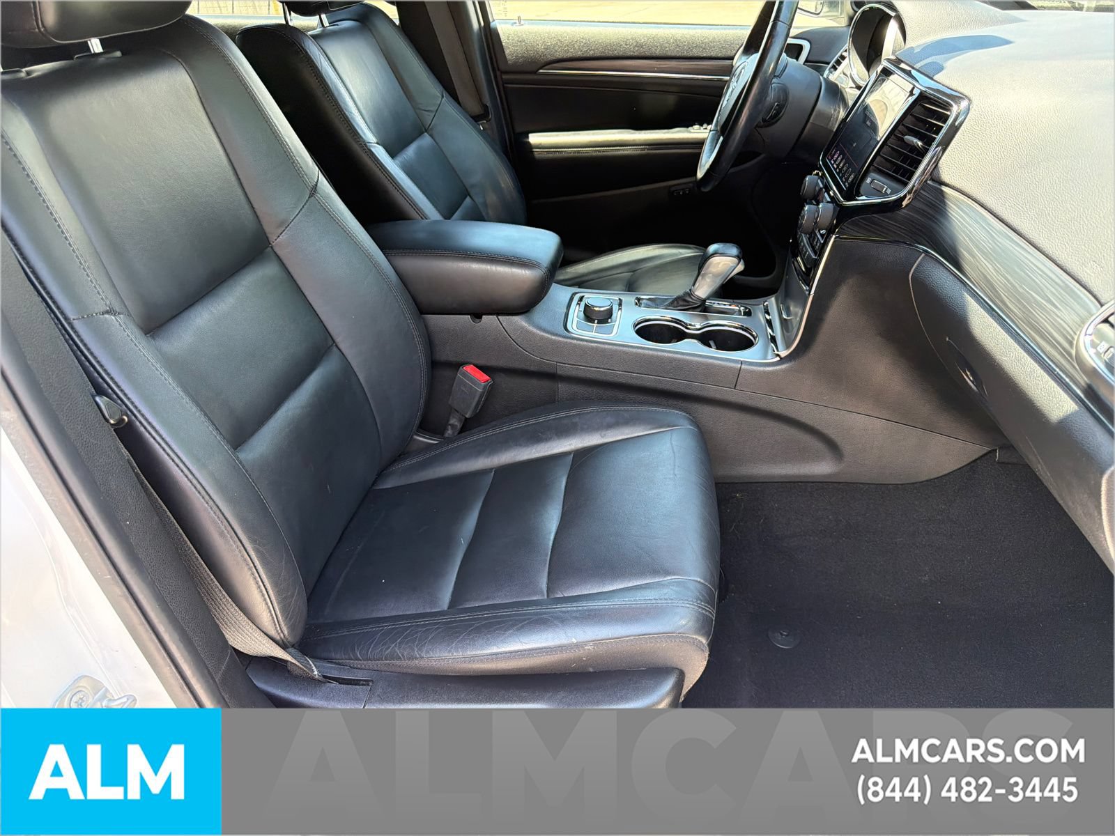 Used 2020 Jeep Grand Cherokee Limited AWD/4WD image 15