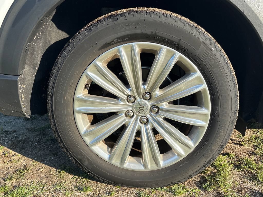 Certified 2024 Ford Explorer King Ranch w/ Technology Package AWD/4WD image 18