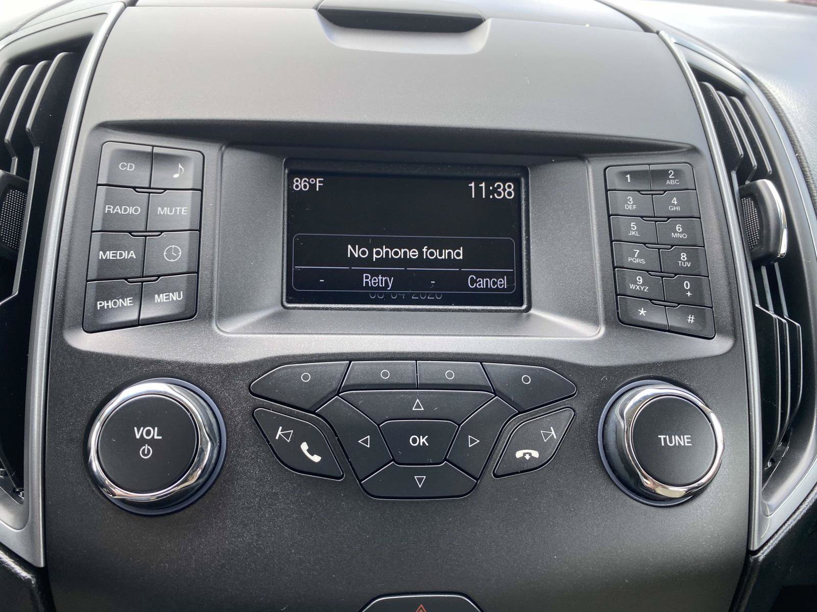 Certified 2018 Ford Edge SE FWD image 24