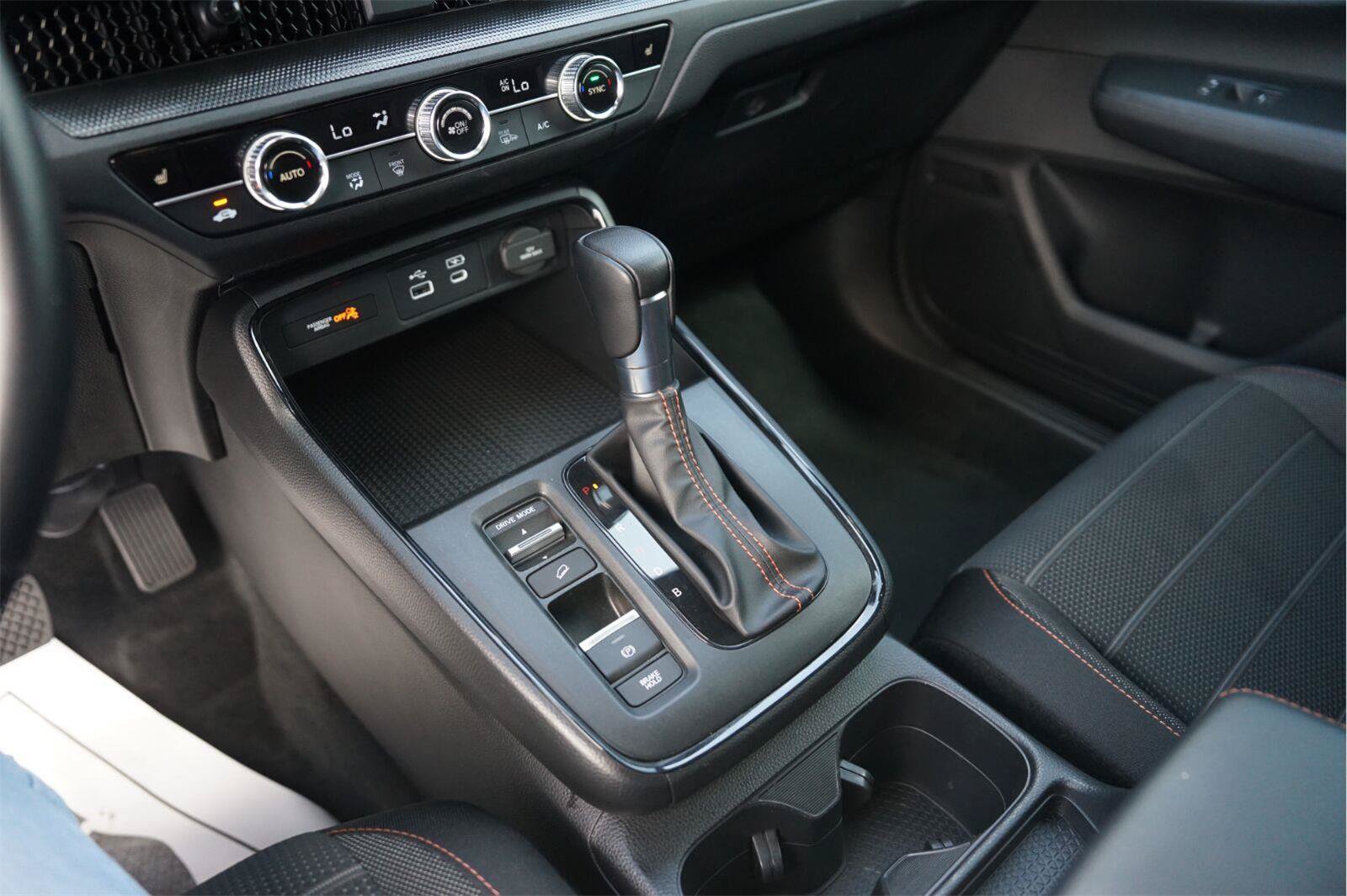 Used 2025 Honda CR-V Sport image 29
