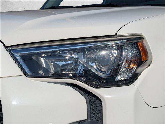 Used 2019 Toyota 4Runner SR5 Premium image 2