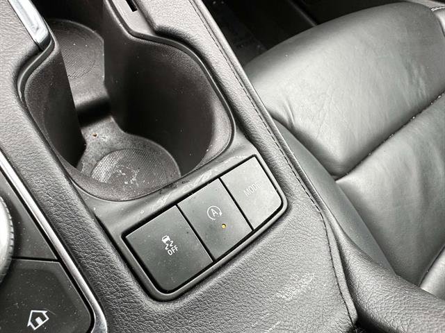 Used 2024 Cadillac XT4 Premium Luxury AWD/4WD image 17