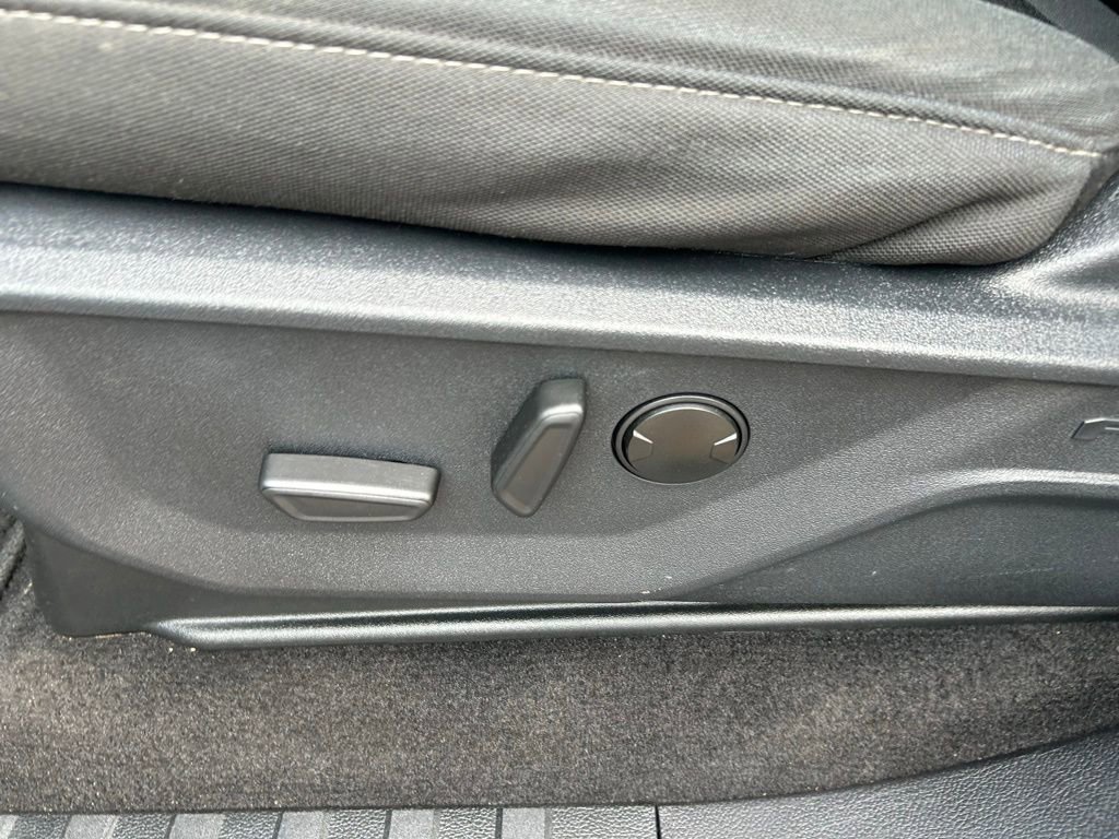 Certified 2023 Ford F150 XLT w/ Equipment Group 302A High image 18