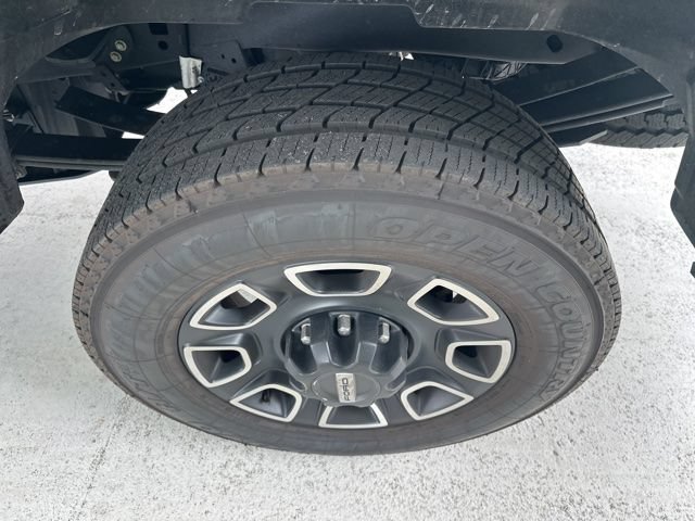 Certified 2024 Ford F250 Platinum w/ FX4 Off-Road Package AWD/4WD image 10