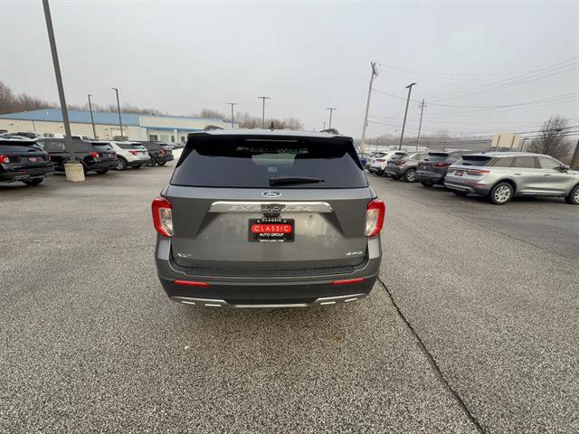 Certified 2023 Ford Explorer XLT w/ Equipment Group 202A AWD/4WD image 4