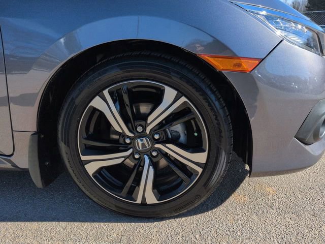Used 2018 Honda Civic Touring image 10