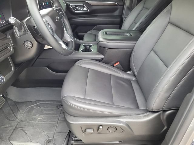 Used 2023 Chevrolet Tahoe Z71 w/ Luxury Package AWD/4WD image 18