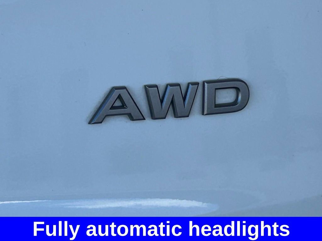Used 2024 Nissan Rogue S AWD/4WD image 20