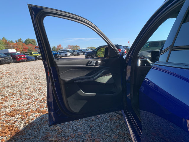 Used 2026 BMW X5 M60i AWD/4WD image 17