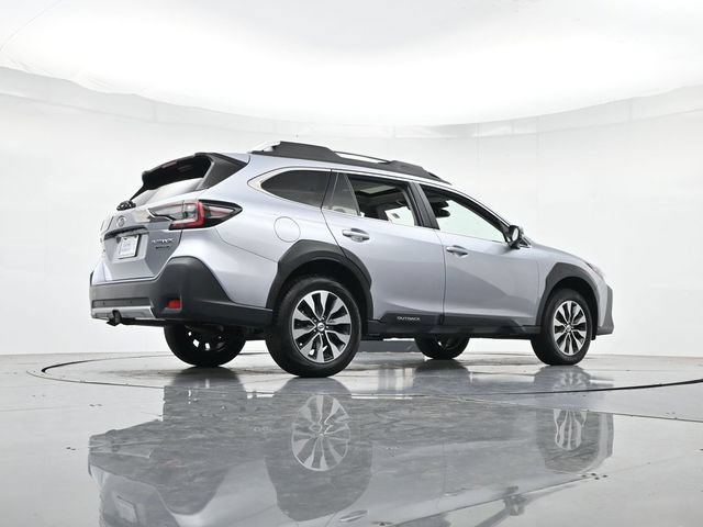 Used 2025 Subaru Outback Touring AWD/4WD image 35