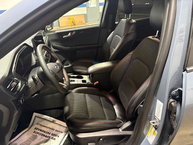 Certified 2024 Ford Escape ST-Line w/ Tech Pack #1 AWD/4WD image 12