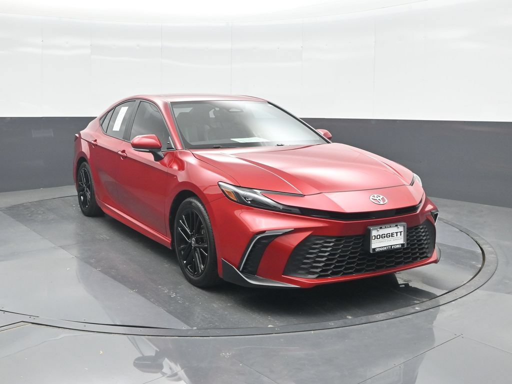 Used 2025 Toyota Camry SE w/ Convenience Package FWD image 8